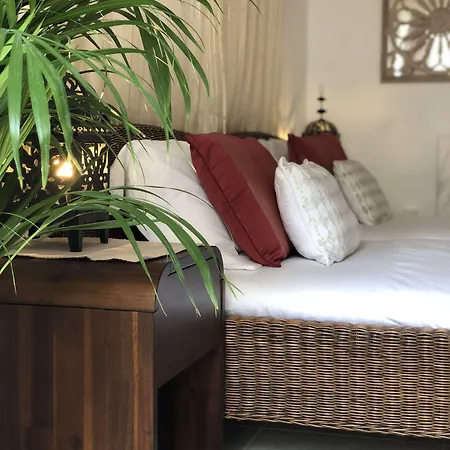 Breeze Boutique Guest Rooms, Marbella Frühstückspension