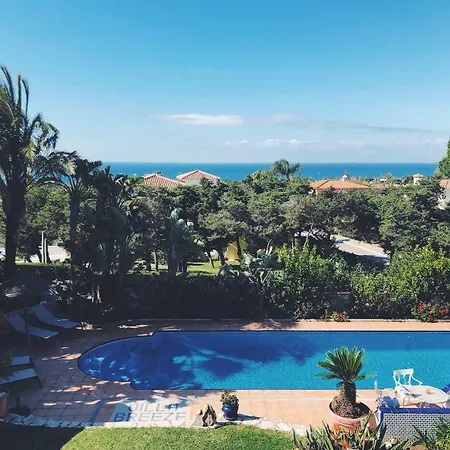Breeze Boutique Guest Rooms, Marbella Frühstückspension