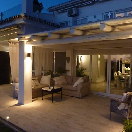Breeze Boutique Guest Rooms, Marbella Frühstückspension 4*