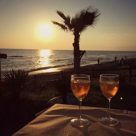 Frühstückspension Breeze Boutique Guest Rooms, Marbella 4*