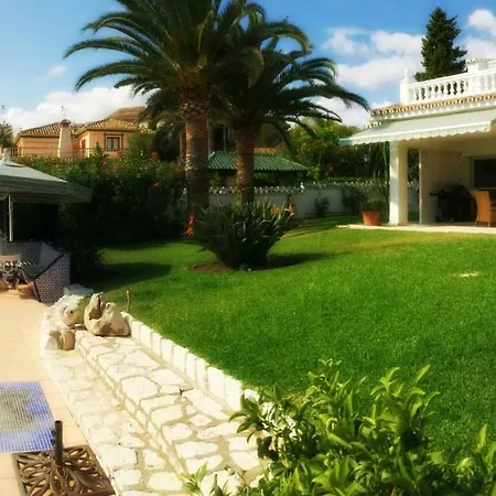 Breeze Boutique Guest Rooms, Marbella Frühstückspension 4*